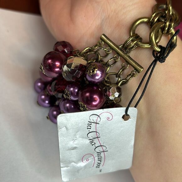 NWT Cha Cha Charm Women’s Multi Toned Purple Beaded Bauble Statement Bracelet - Picture 2 of 8